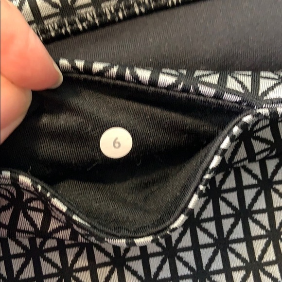 Lululemon Shorts - Picture 4 of 7